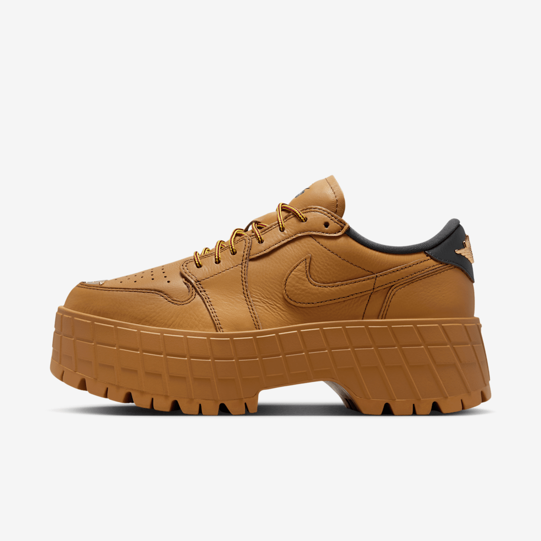 Wheat/Team Red/Metallic Gold/Anthracite