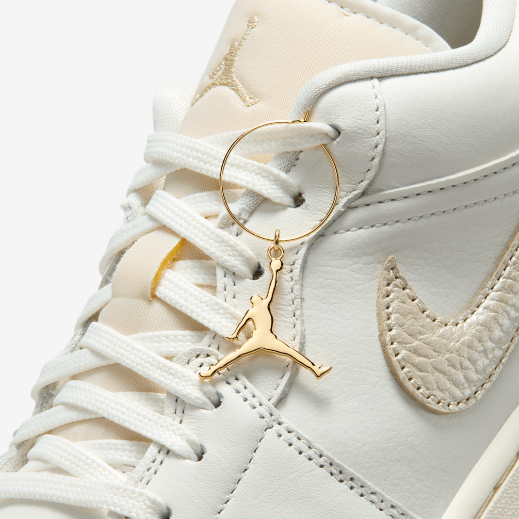 Air Jordan 1 Low SE - Image 50