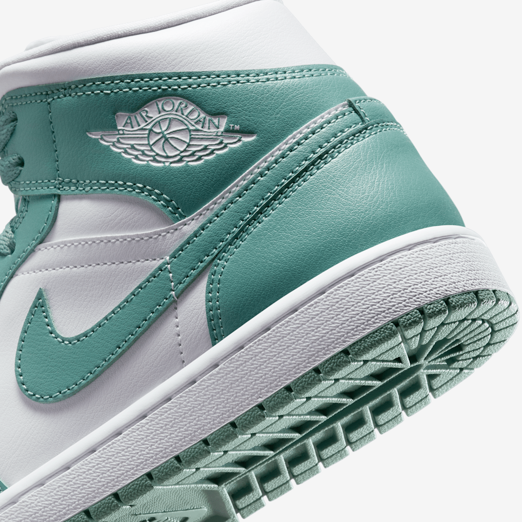 Air Jordan 1 Mid - Image 70